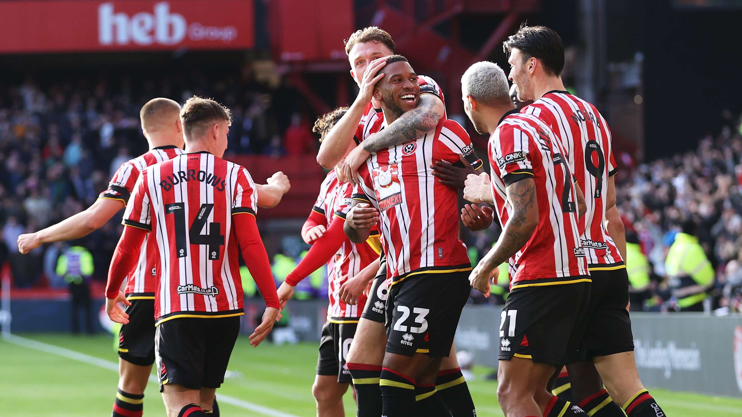 杰曾因膝盖 杰曾因膝盖